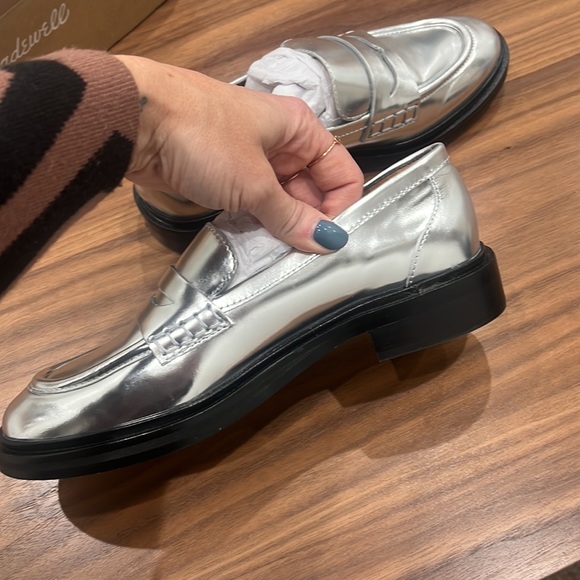 Madewell size 8 silver loafers - *worn once* - Picture 6 of 8